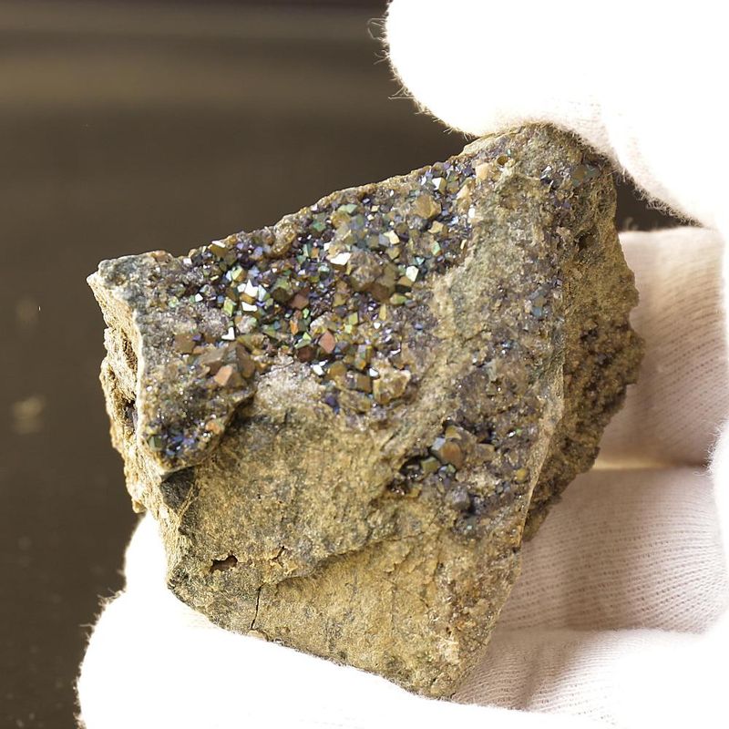 Iridescent Andradite Garnets – “Northern Ligths” Cluster (Landfalltjern, Drammen)